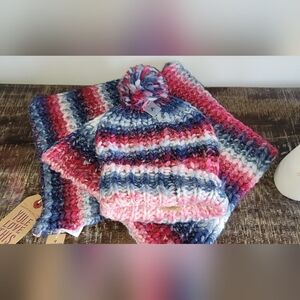 American Eagle Infinity Scarf and Beanie
